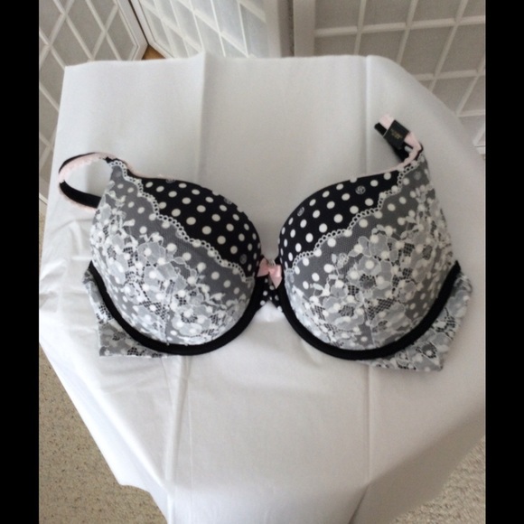 Victoria's Secret Other - VICTORIA'S Secret bra.